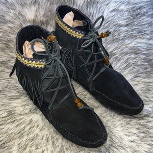 Mossimo Supply Co Kamiah Genuine Suede Ankle Fringe Moccasins 7